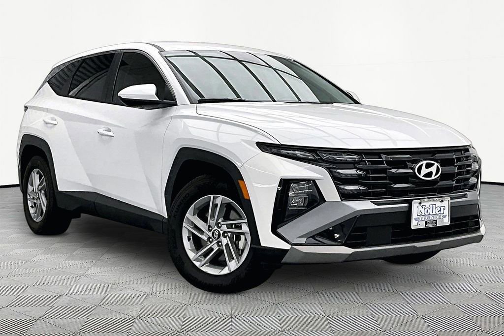 Used 2025 Hyundai Tucson SE FWD image 5