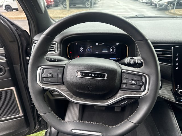 Used 2024 Jeep Wagoneer L Series II w/ Flexible Seating Group AWD/4WD image 25