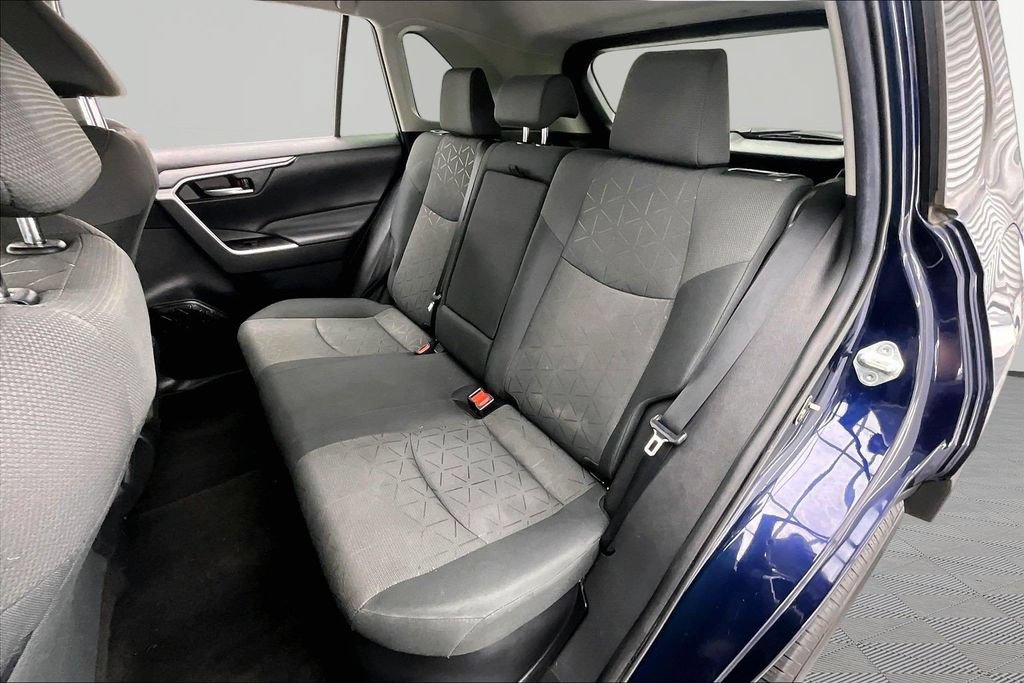 Used 2021 Toyota RAV4 XLE w/ Convenience Package AWD/4WD image 26