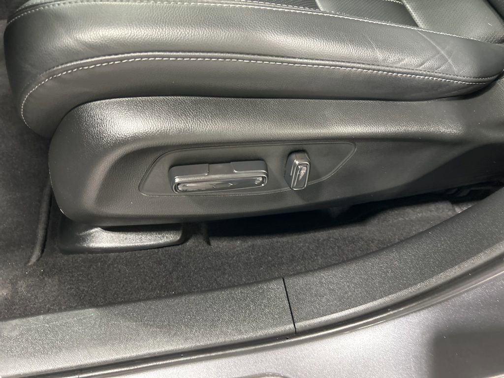 Used 2023 Honda HR-V EX-L image 11