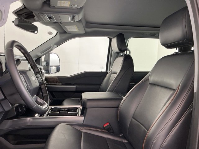 Certified 2025 Ford F350 Lariat w/ Black Appearance Package image 17
