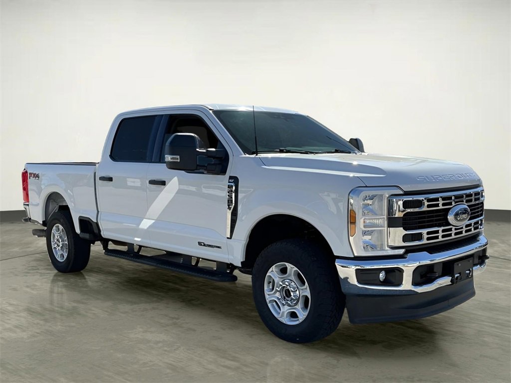 Certified 2025 Ford F250 XLT w/ FX4 Off-Road Package image 12