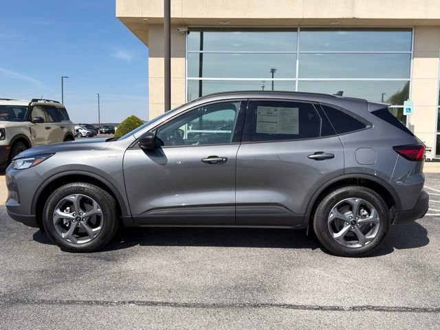 Certified 2025 Ford Escape ST-Line w/ Cold Weather Package AWD/4WD image 2