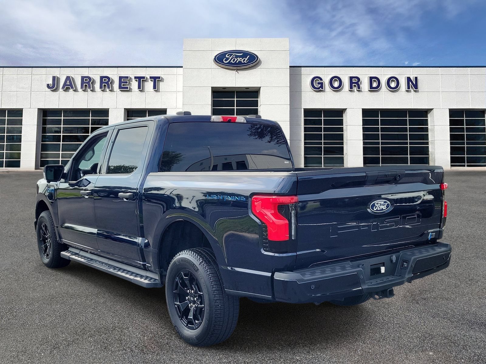 Certified 2025 Ford F150 Lightning XLT AWD/4WD image 3