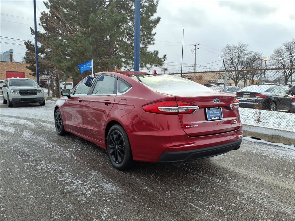 Certified 2020 Ford Fusion SE image 9