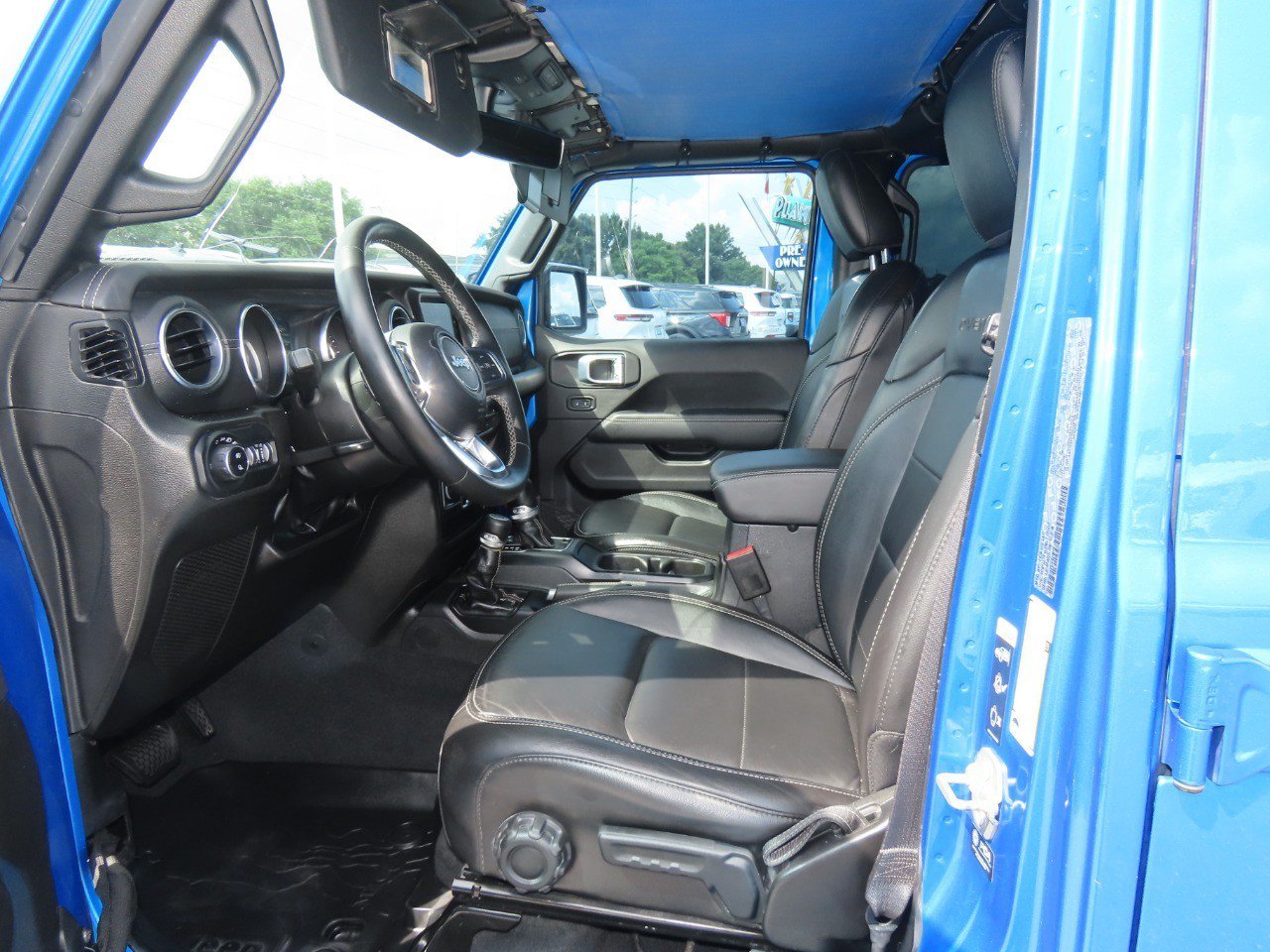 Used 2022 Jeep Gladiator Overland w/ Popular Equipment Package AWD/4WD image 23