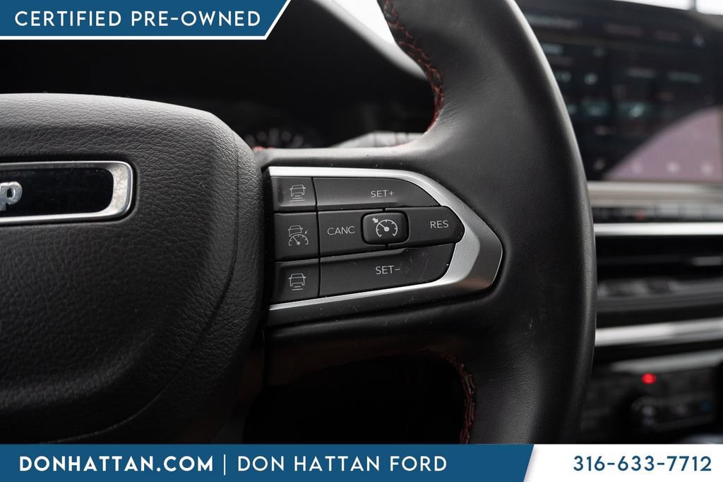 Used 2022 Jeep Compass Trailhawk w/ Trailhawk Convenience Group AWD/4WD image 15