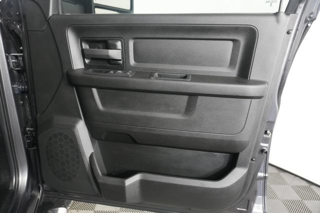 Used 2024 RAM 2500 Tradesman w/ Chrome Appearance Group AWD/4WD image 40