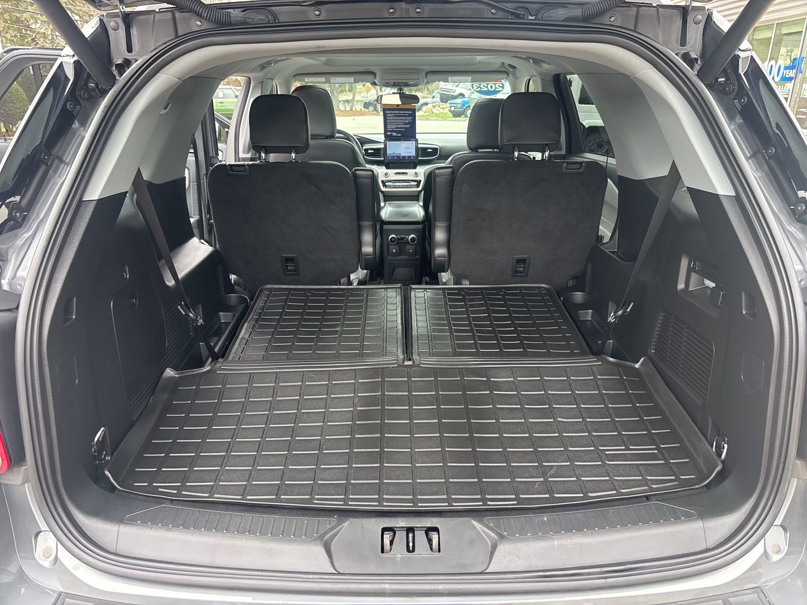 Certified 2023 Ford Explorer XLT w/ Equipment Group 202A image 43