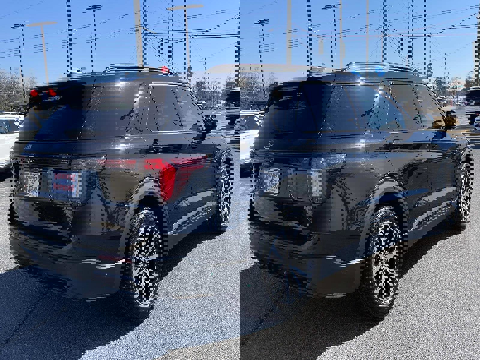 Certified 2025 Ford Explorer ST-Line image 4