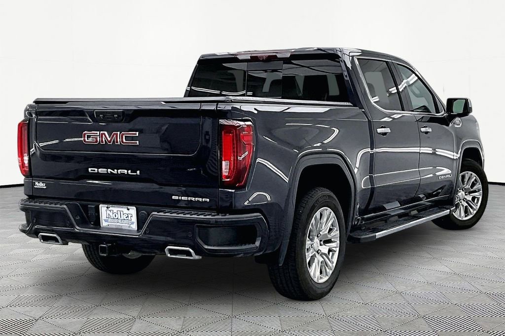 Used 2023 GMC Sierra 1500 Denali w/ Technology Package AWD/4WD image 2