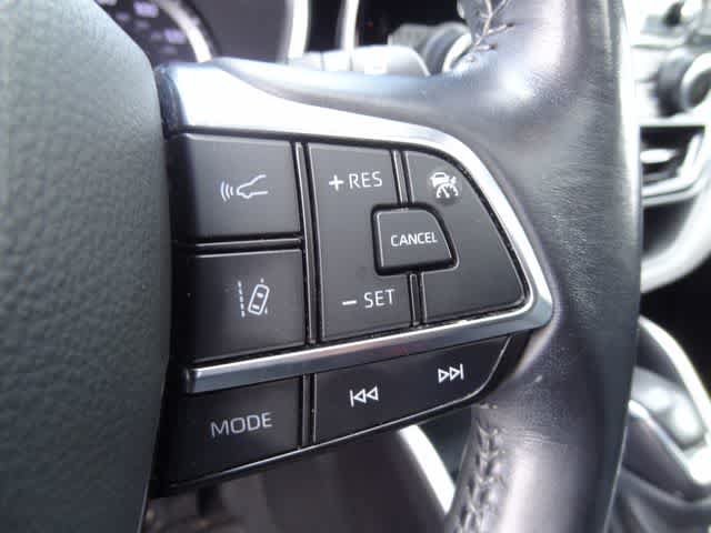 Used 2021 Toyota Highlander XSE FWD image 22