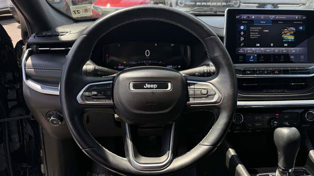 Used 2022 Jeep Compass High Altitude AWD/4WD image 17