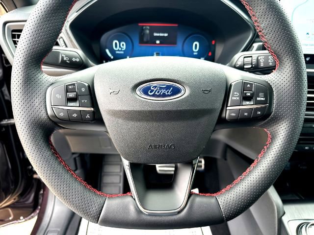 Certified 2023 Ford Escape ST-Line Select w/ Tech Pack #2 AWD/4WD image 10