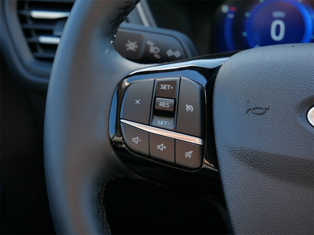 Certified 2022 Ford Escape SEL w/ Technology Package image 16