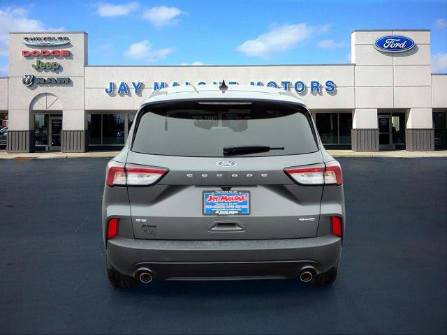 Certified 2021 Ford Escape SE w/ SE Sport Appearance Package image 3