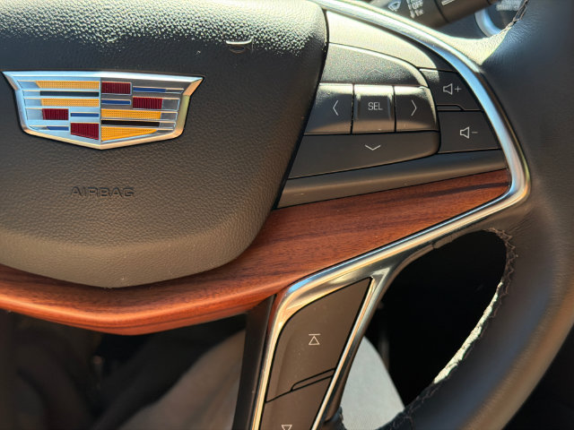 Used 2024 Cadillac XT5 Premium Luxury w/ Technology Package FWD image 31