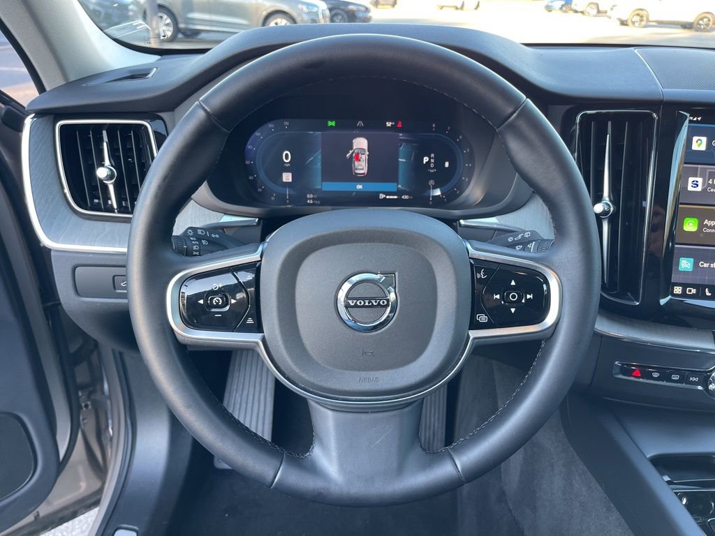 Used 2025 Volvo XC60 B5 Plus image 15