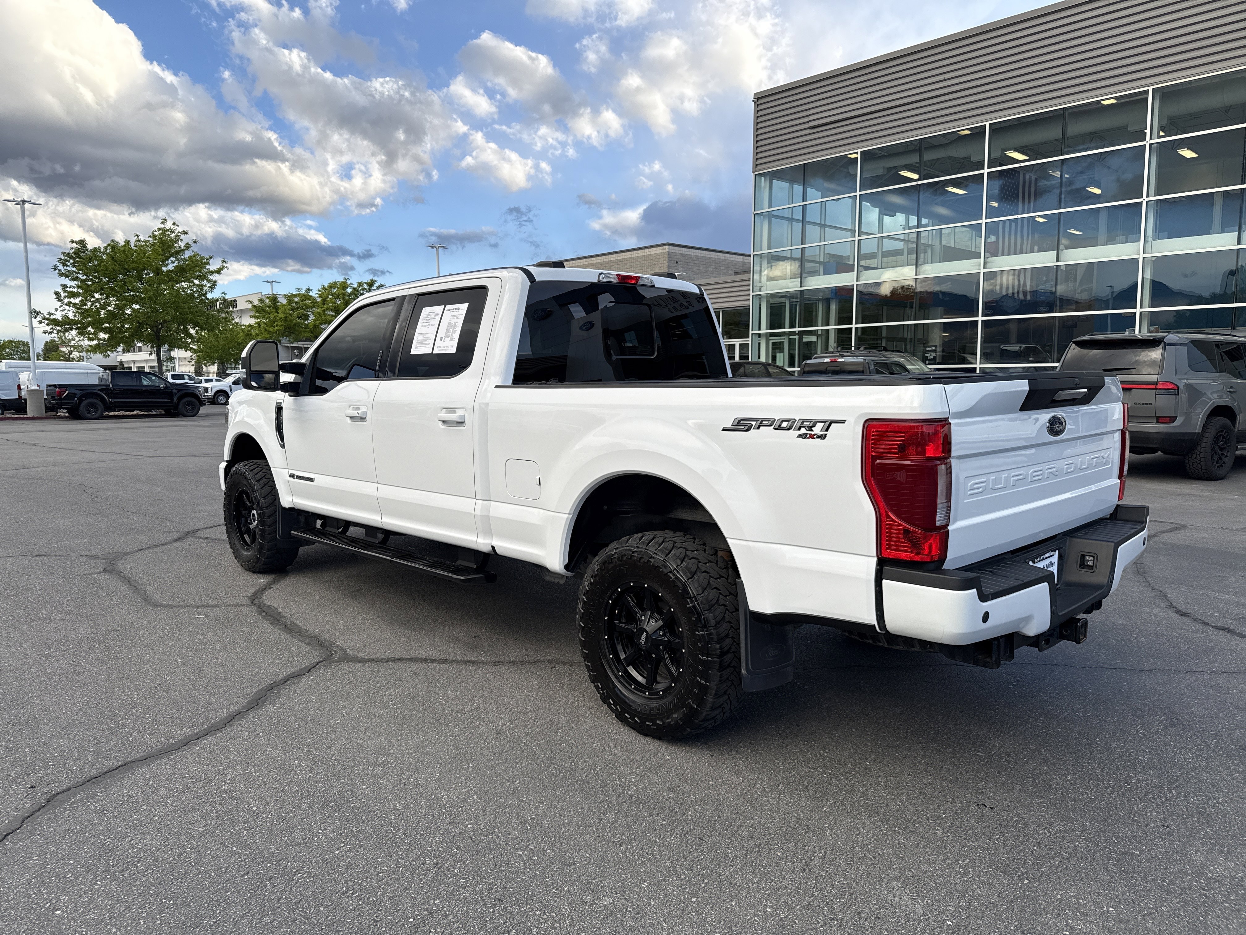Certified 2022 Ford F250 Lariat AWD/4WD image 4