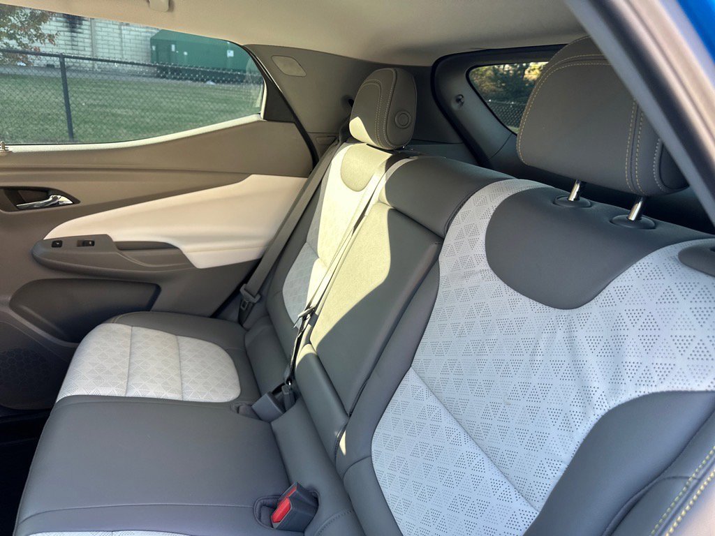 Used 2023 Chevrolet Bolt EUV Premier image 21