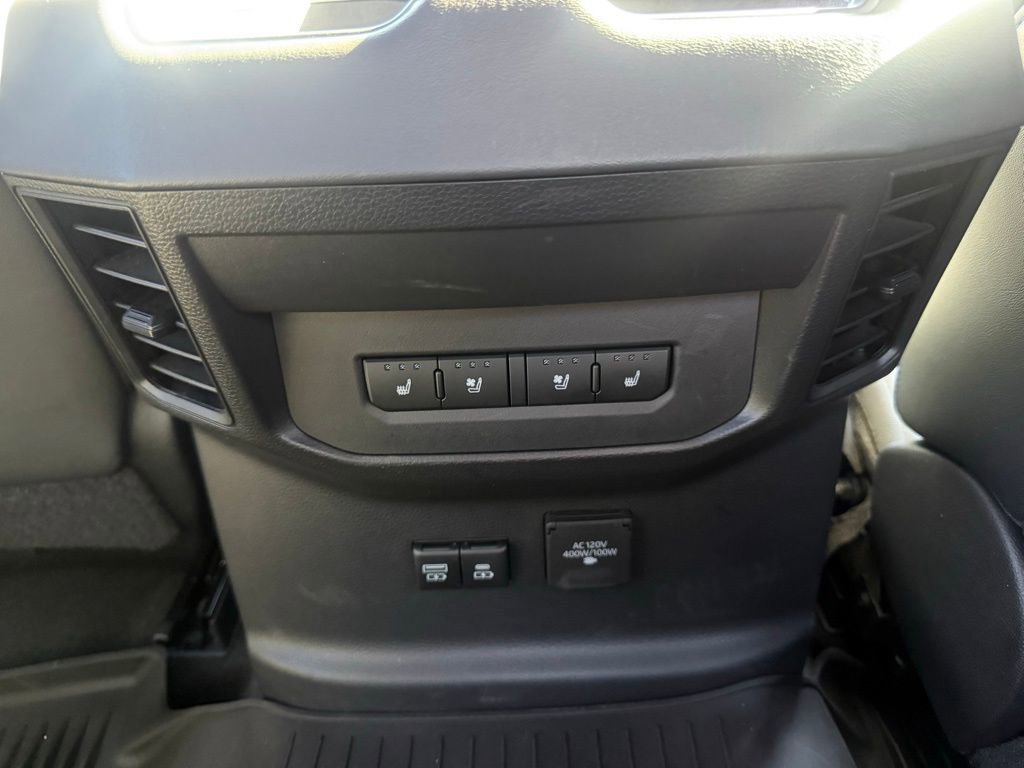 Used 2022 Toyota Tundra Platinum w/ Advanced Package image 40