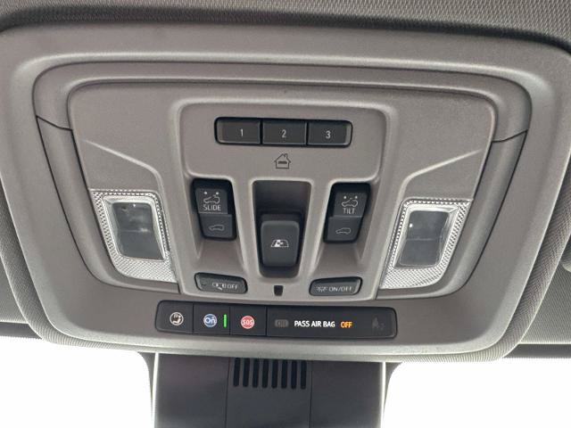 Used 2022 Chevrolet Silverado 1500 RST w/ RST All Star Premium Package AWD/4WD image 21