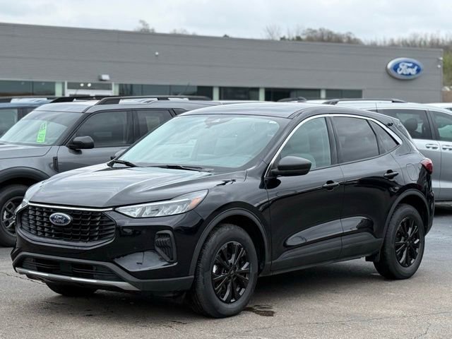 Certified 2024 Ford Escape Active image 3