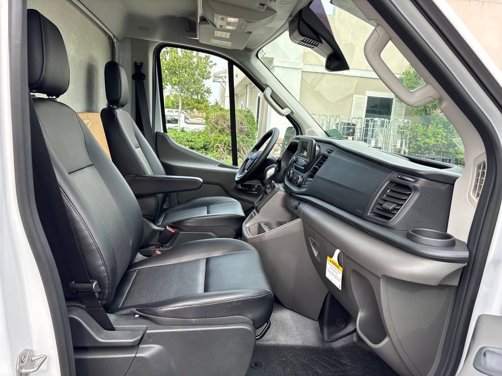 Certified 2024 Ford Transit 350 RWD image 7