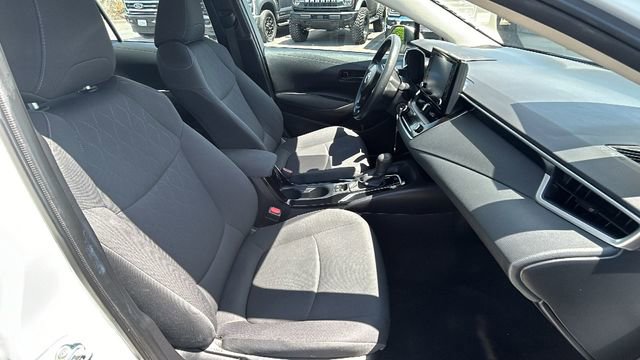 Used 2022 Toyota Corolla LE FWD image 11