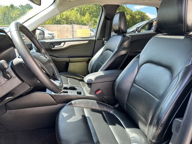 Certified 2023 Ford Escape Platinum image 36