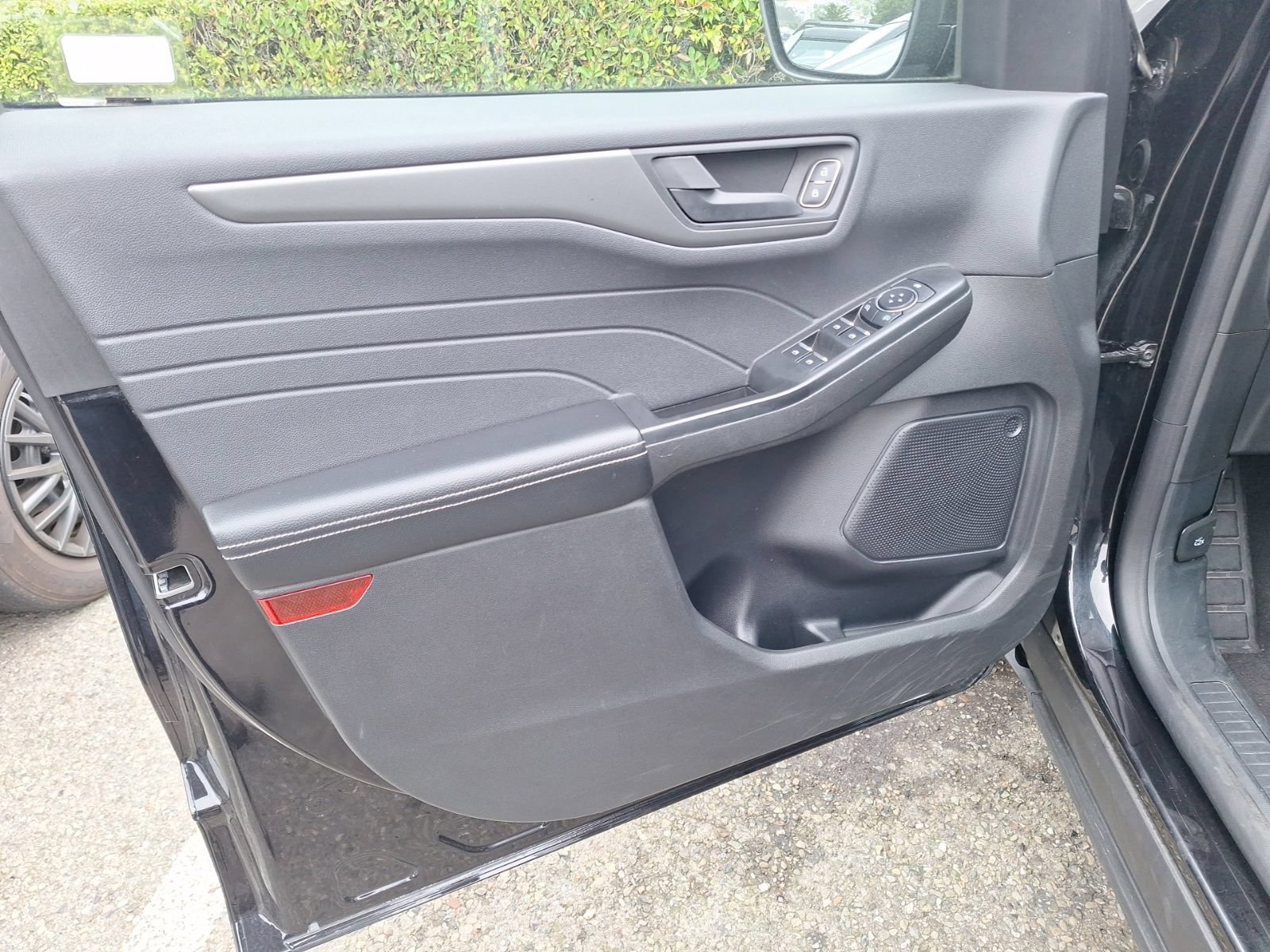 Certified 2025 Ford Escape Active FWD image 12
