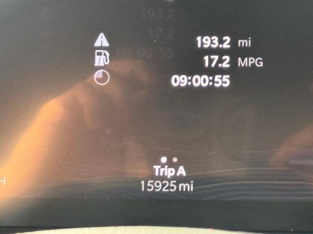 Used 2023 Jeep Grand Cherokee L Limited AWD/4WD image 17