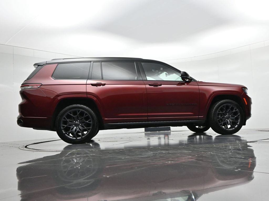 Used 2023 Jeep Grand Cherokee L Summit AWD/4WD image 25