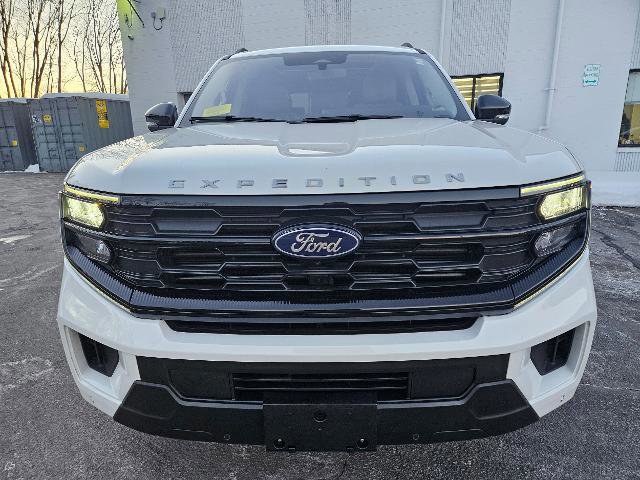 Certified 2025 Ford Expedition Active image 8