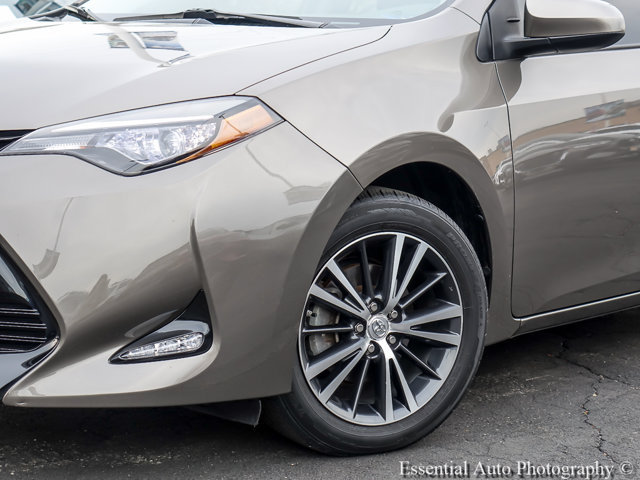 Used 2017 Toyota Corolla LE FWD image 3