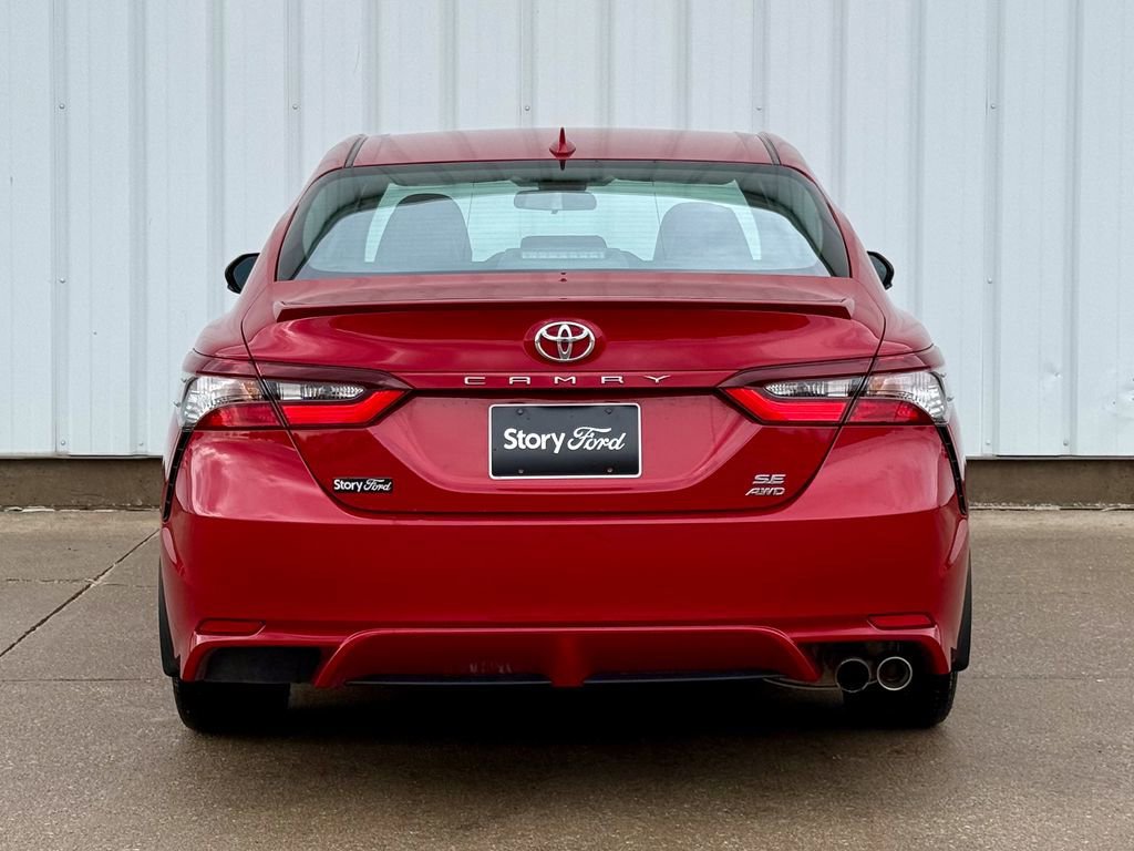 Used 2021 Toyota Camry SE w/ Cold Weather Package image 3