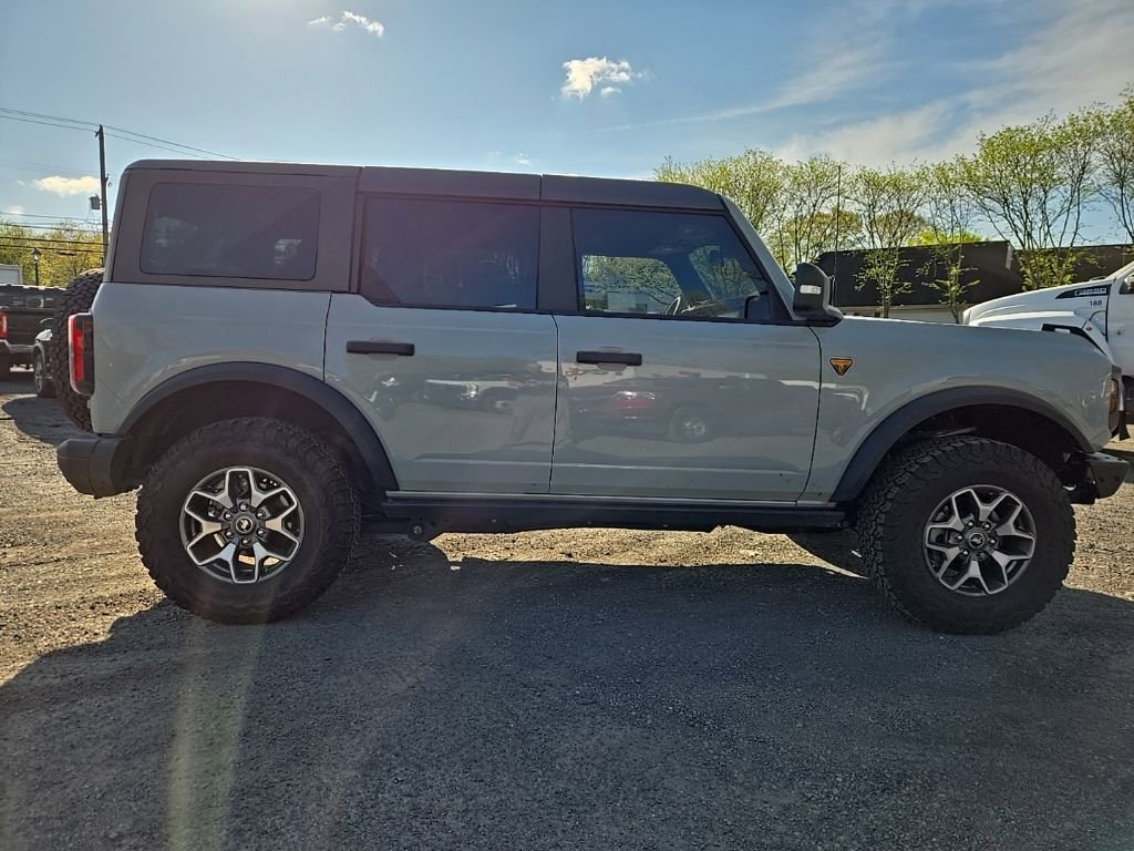 Certified 2024 Ford Bronco Badlands AWD/4WD image 9
