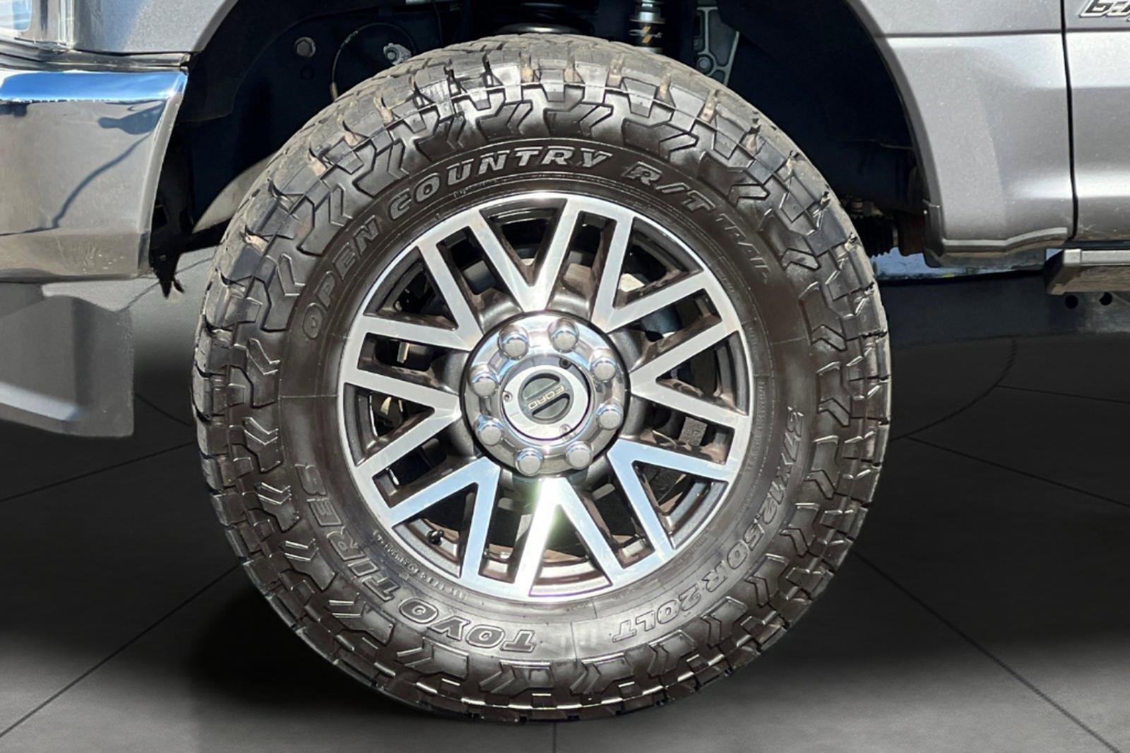 Certified 2022 Ford F250 Lariat w/ FX4 Off-Road Package image 31