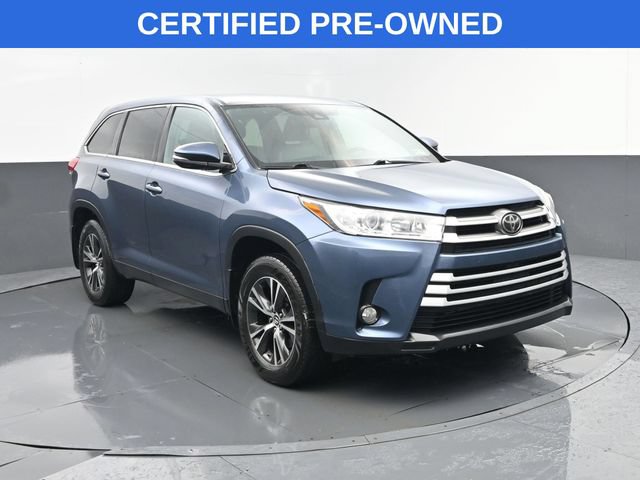 Used 2019 Toyota Highlander Plus AWD/4WD image 3