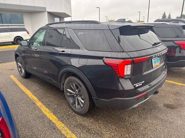 Certified 2026 Ford Explorer Active w/ Active Comfort Package AWD/4WD image 4