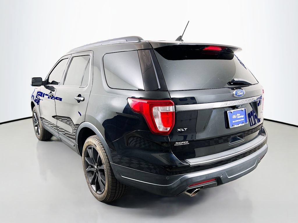 Certified 2018 Ford Explorer XLT w/ Equipment Group 202A AWD/4WD image 6