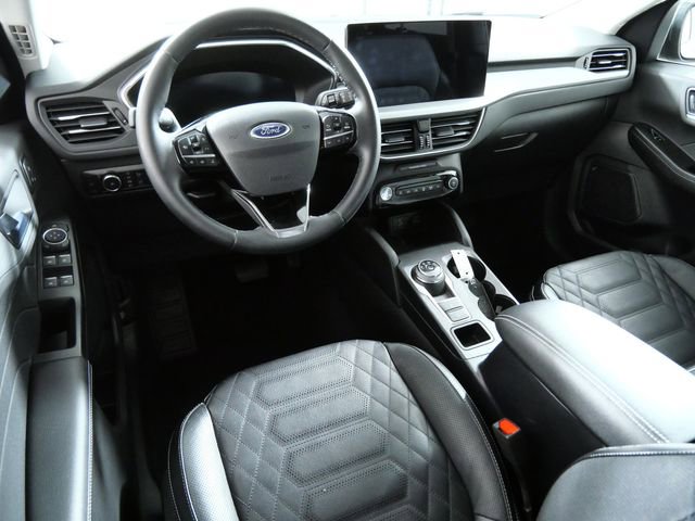 Certified 2023 Ford Escape Platinum w/ Premium Technology Package AWD/4WD image 4