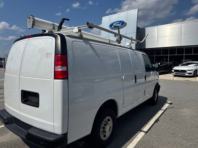 Used 2022 Chevrolet Express 2500 w/ Driver Convenience Package RWD image 6