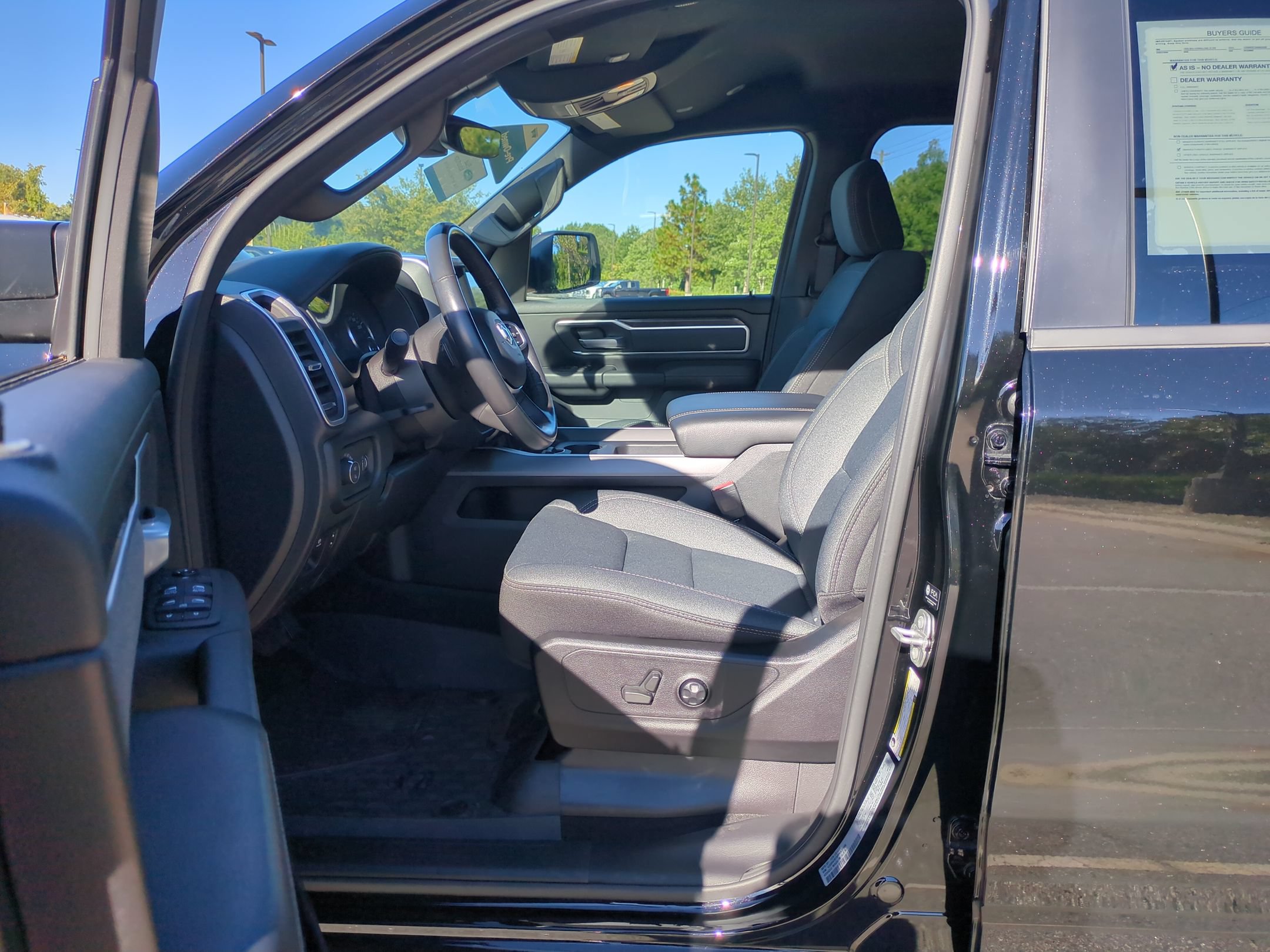 Used 2021 RAM 1500 Big Horn AWD/4WD image 13