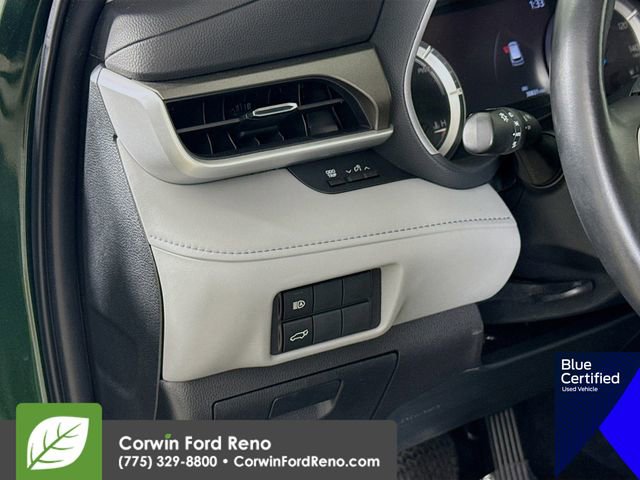 Used 2023 Toyota Highlander XLE AWD/4WD image 14