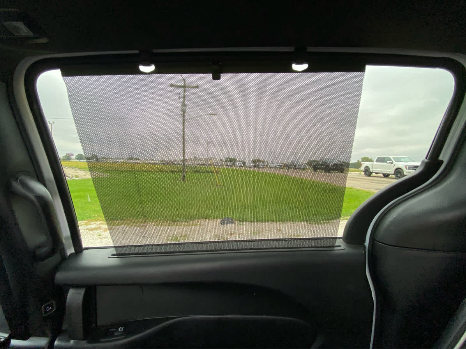 Used 2026 Chrysler Pacifica Limited FWD image 23