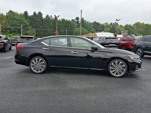 Used 2023 Nissan Altima 2.5 SL AWD/4WD image 7