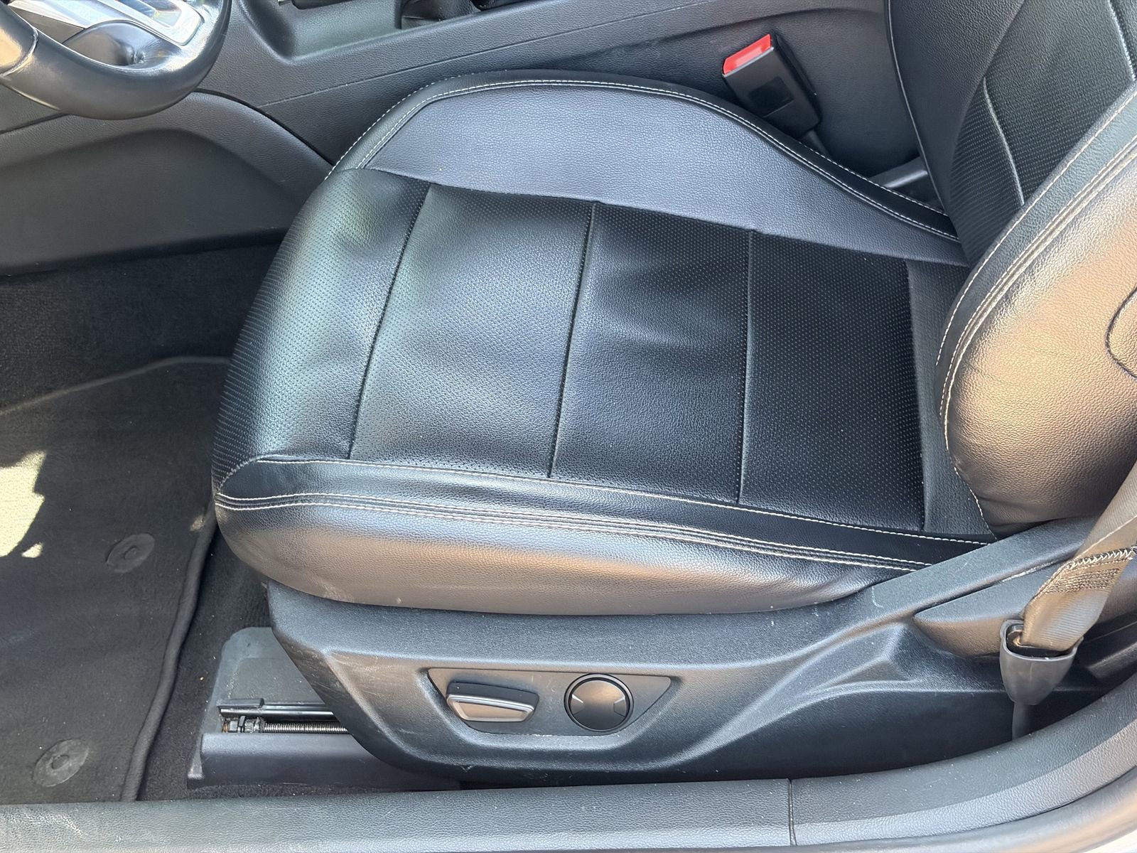 Certified 2023 Ford Mustang Premium RWD image 17