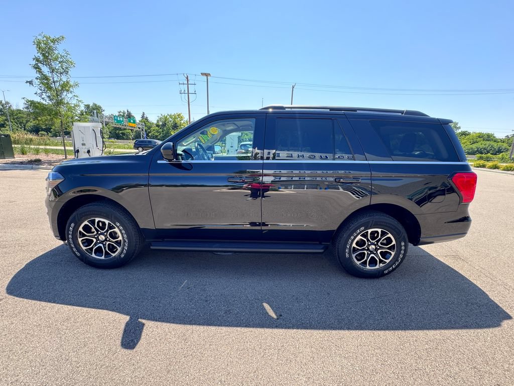 Certified 2024 Ford Expedition XLT AWD/4WD image 5