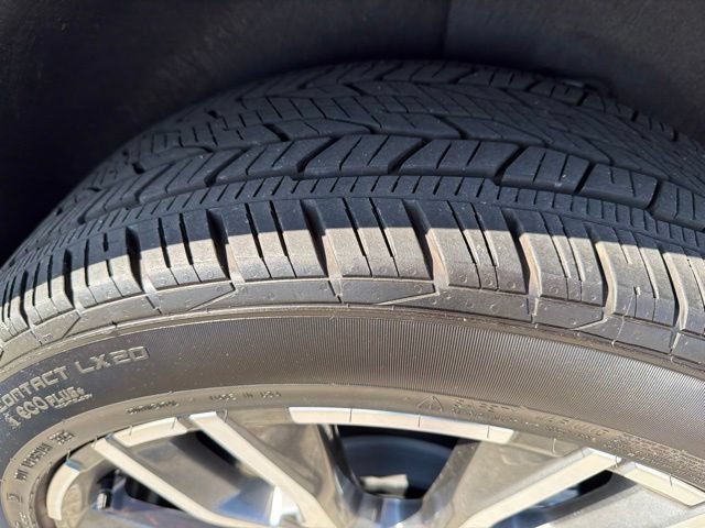 Used 2026 GMC Acadia Denali Ultimate FWD image 8